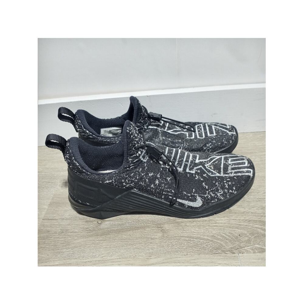 Nike Woman's React Metcon Running Training Shoes Size 9.5 Black And White